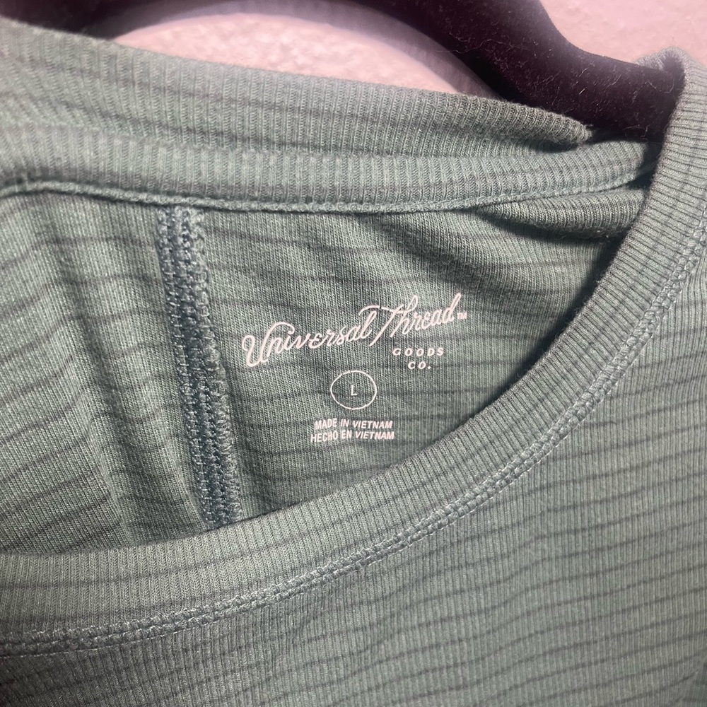Universal Thread Ribbed Green and Grey Striped Top - Picture 4 of 4